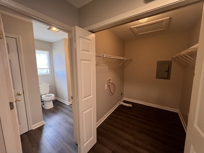 Photo - 200 Stone Henge Ln