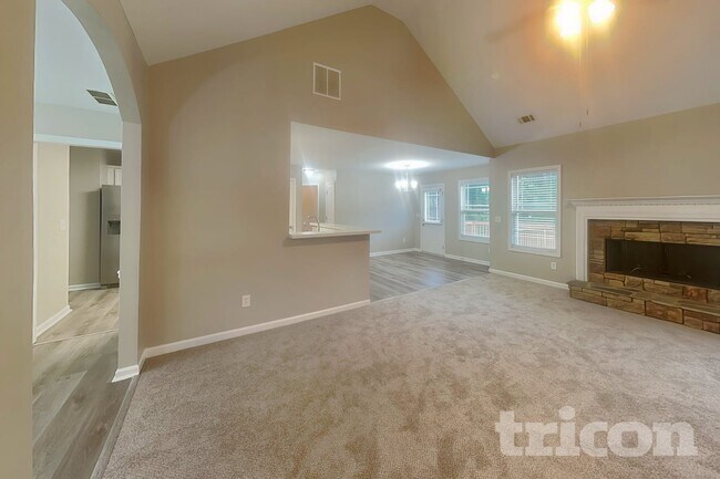 Photo - 217 Arbor Dr