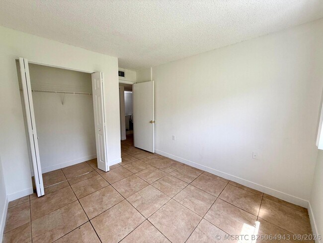 1239 Benoist Farms Rd Unit 110