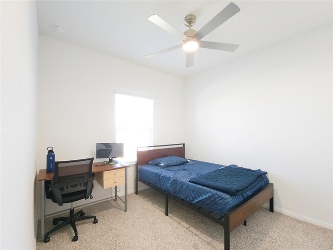 Photo - 2333 March Hare Trce