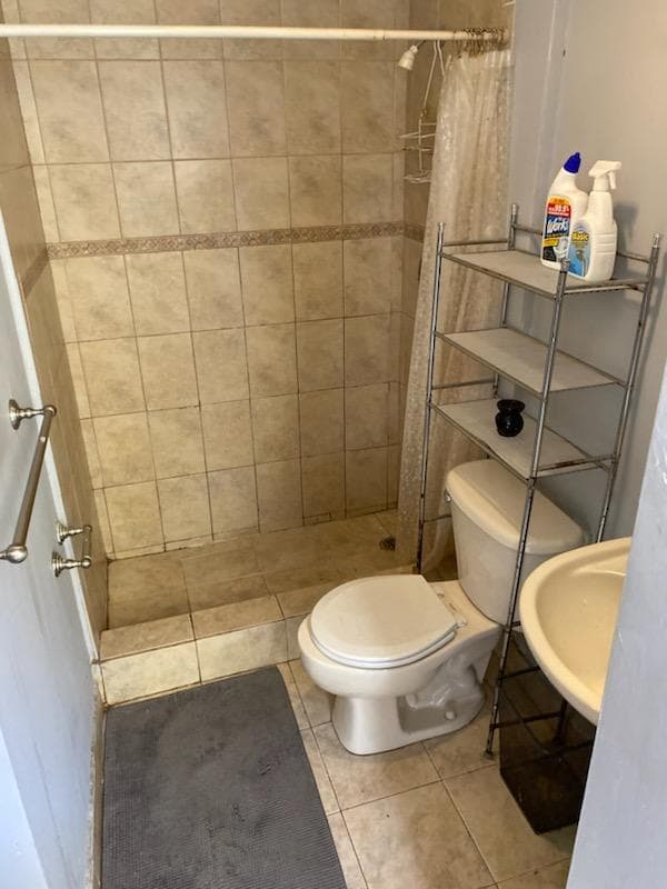 Photo - 435 Alminar Ave