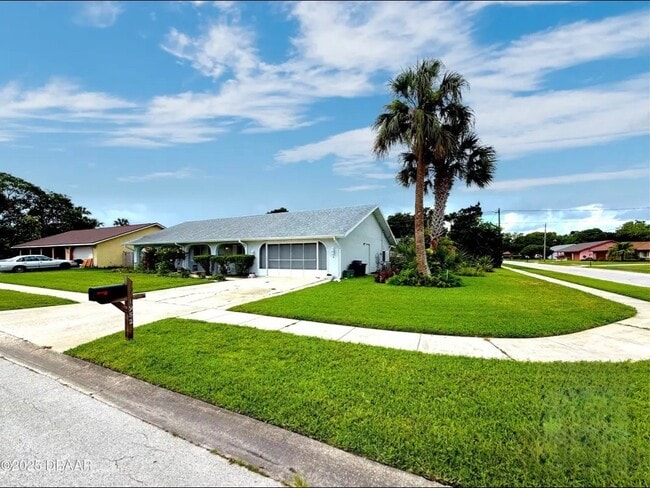 Photo - 1952 Menger Cir Casa
