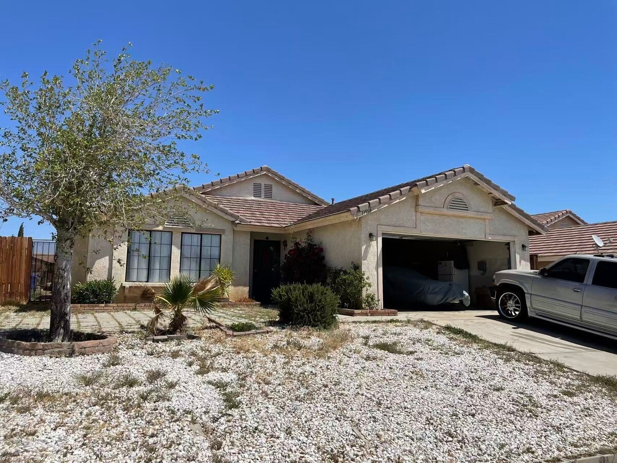 Photo - 13558 Sandstone Dr