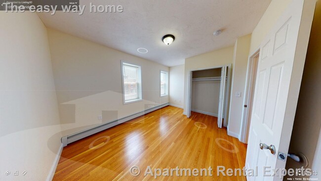 Photo - 1056 Cambridge St Unit #2R