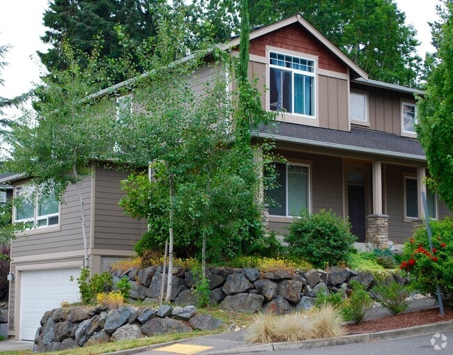 Building Photo - Wonderful Home Near Downtown Bothell!