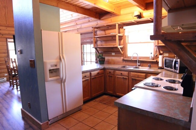 Photo - 4820 Foothills Dr