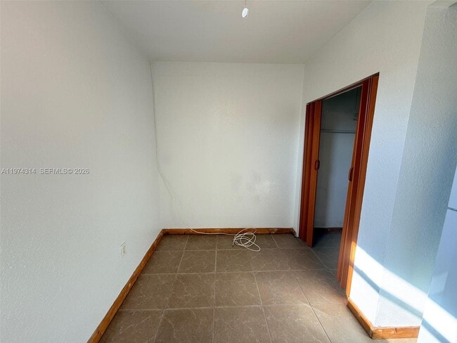 Photo - 1612 NE 169th St Unit 1