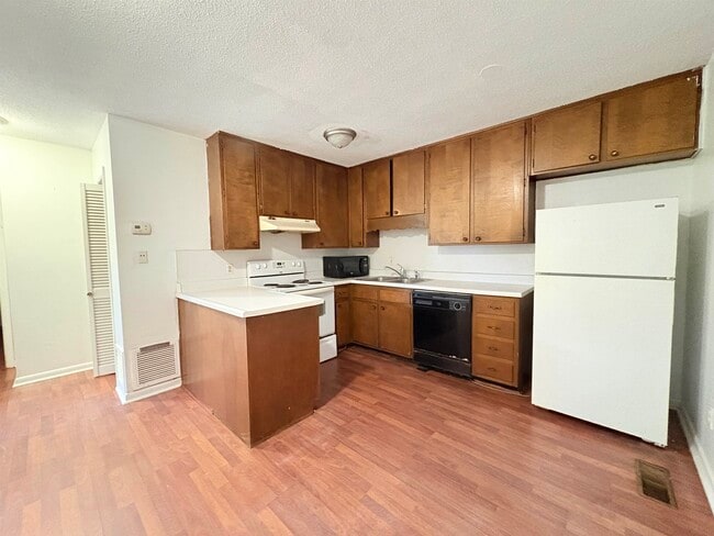 Photo - 821 Cherry St