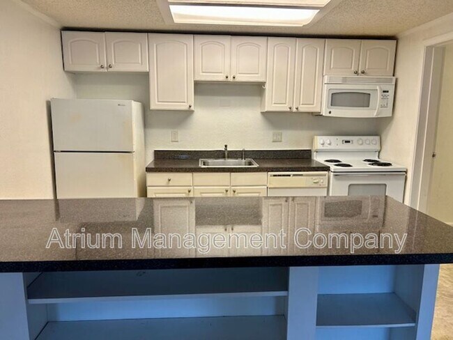 Photo - 4017 E Michigan St