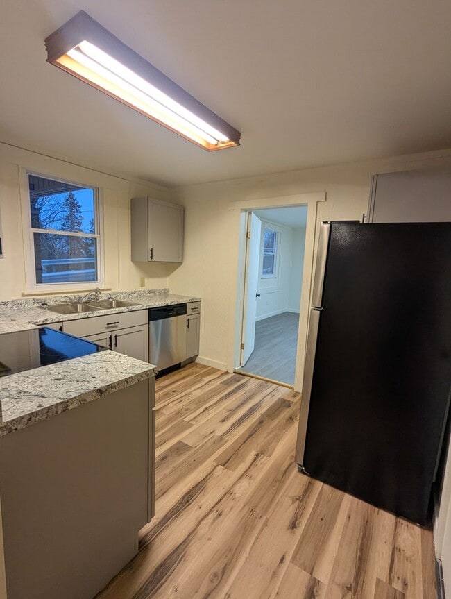 Photo - 2 bdrm 1 bath family home with water, sewer and garbage included.