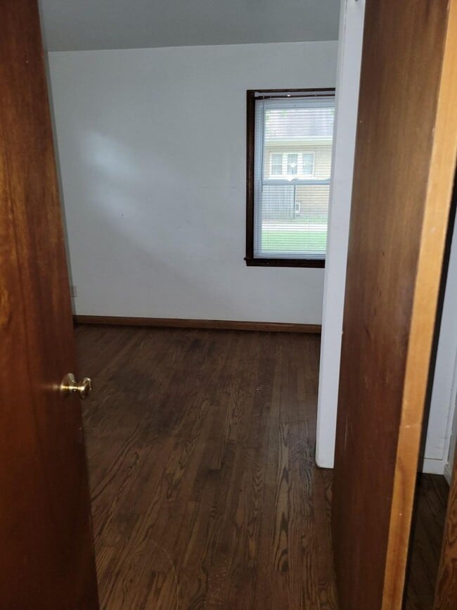 Building Photo - 3260-3260A N 49th St Unit 3260A