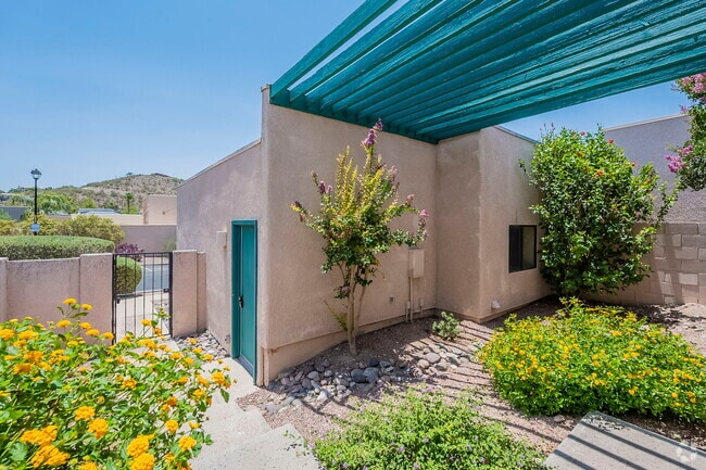 Building Photo - 4950 N Valle Rd Rental