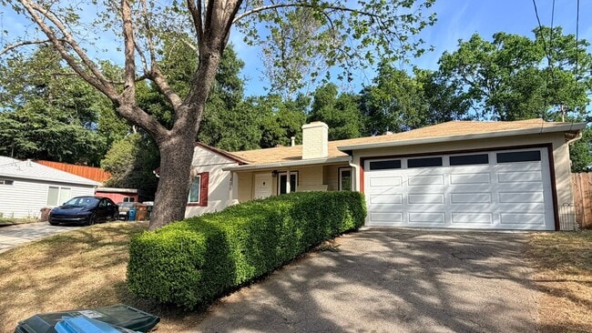 Photo - Pleasant Hill! Beautiful remolded 3 bedroom 1 bath single family home excellent neighborhood!