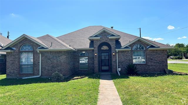 Building Photo - 1800 Avon Dr Rental