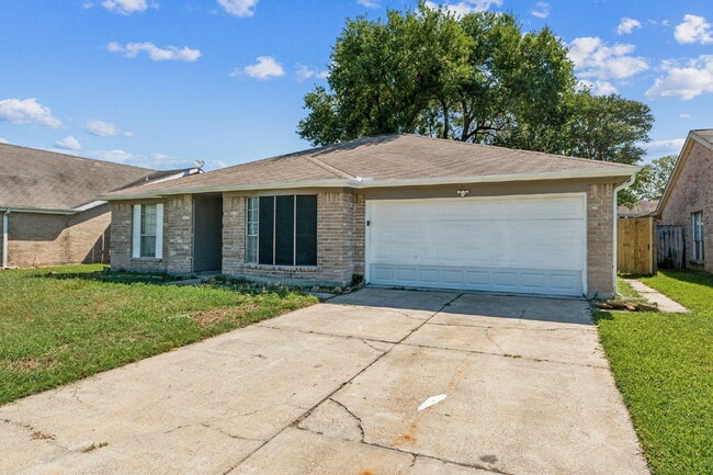 Photo - Charming & Spacious Home in La Porte!