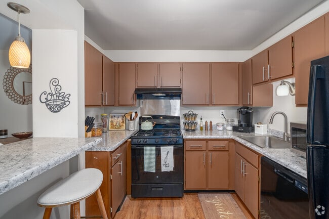 Modelo 2 habitaciones, 1 baño - 800 pies cuadrados - Cocina - Ravine Woods Apartments