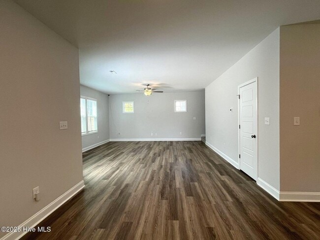 Photo - 143 Lonesome Glory Dr