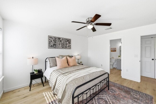 Photo - 5905 Los Dios Pl