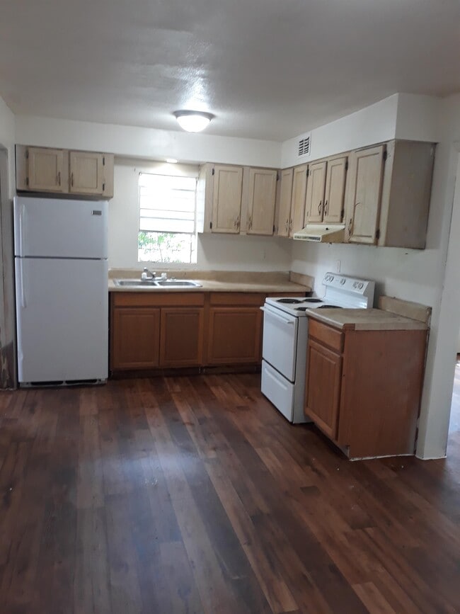 Photo - 403 Walnut St