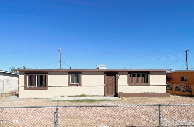 Photo - 2302 E Lynne Ln