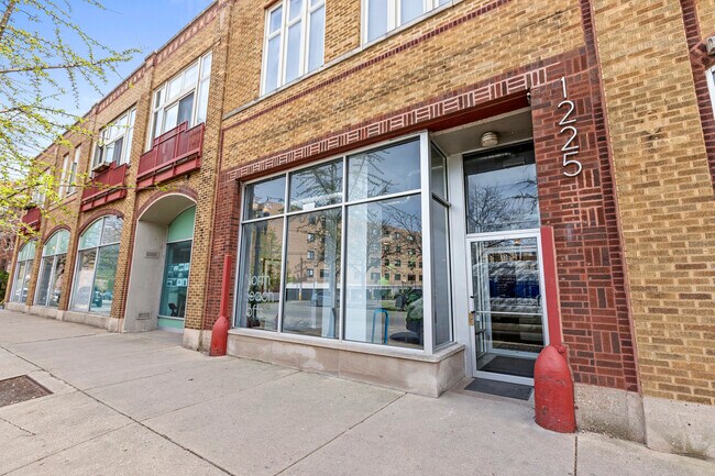 Photo - 1225 W Morse Ave Unidad 304