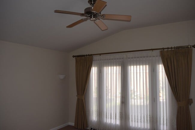 Building Photo - Coming Soon! Spacious 5-Bedroom Home for Rent