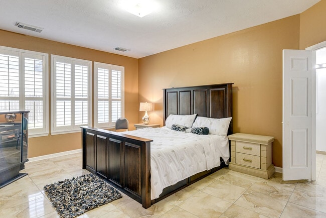 Photo - 16523 Terrace Hollow Ln Unit SI ID1596268P