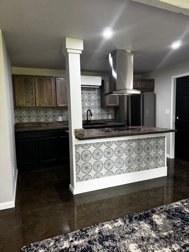 Kitchen - 1042 Adams Rd Unit Apartment