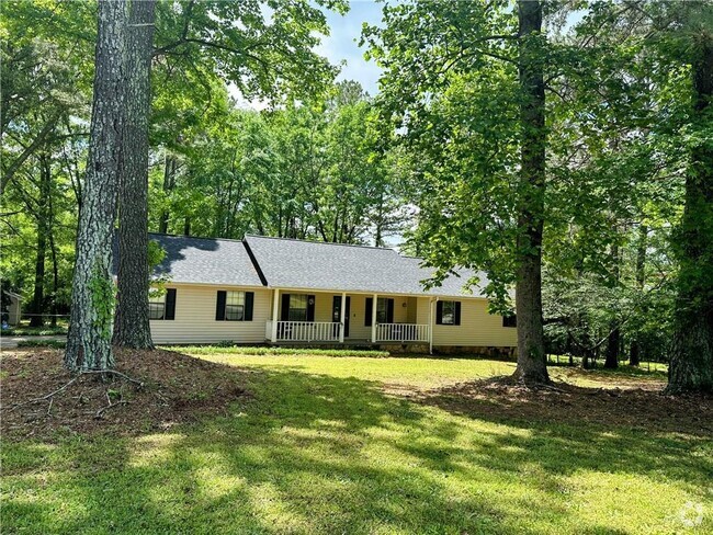 Building Photo - 640 Hemphill Rd Rental