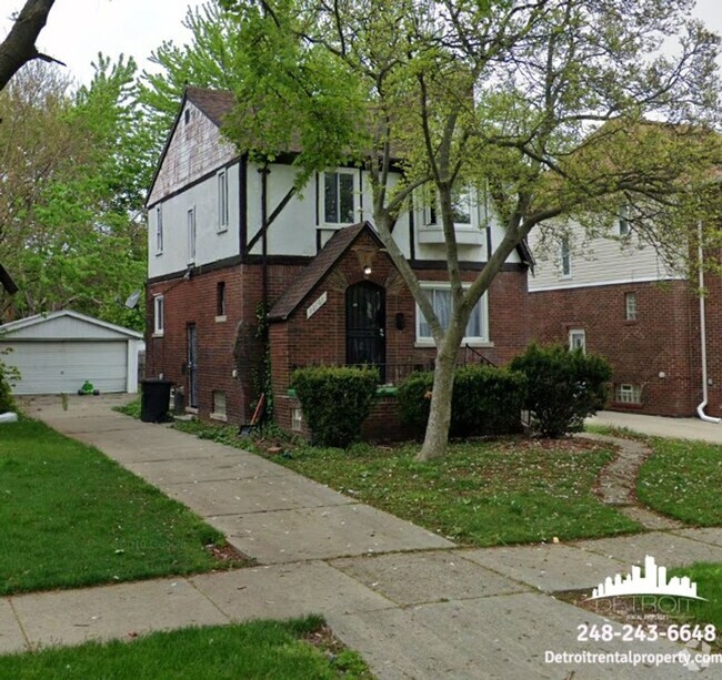 Building Photo - Spacious 3 bed 1.5 bath Detroit home