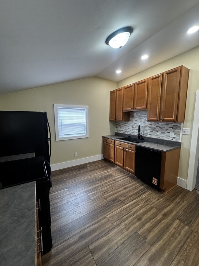 Photo - 904 S Bell St