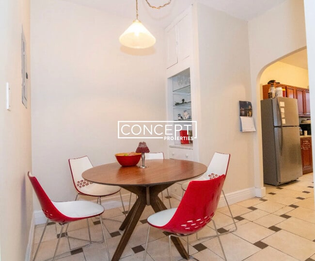 Photo - 18 Euston St Unit 1