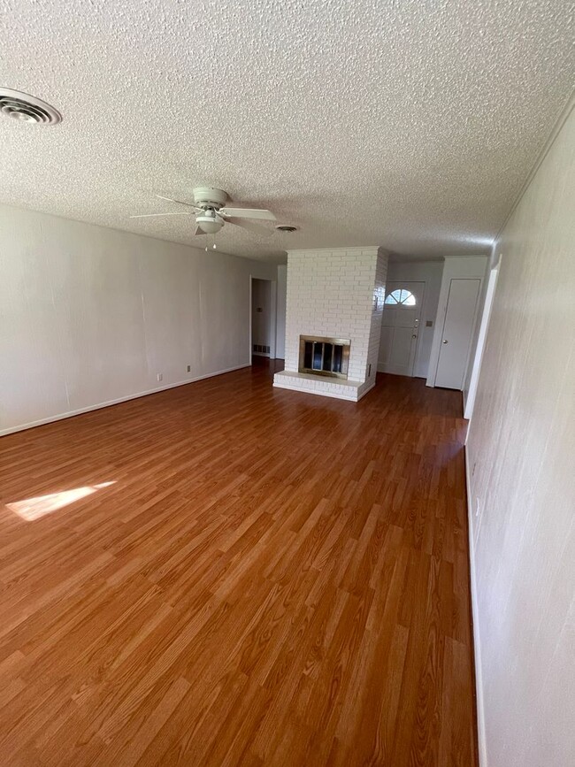 Photo - 3/2 Home In Quiet Neighborhood