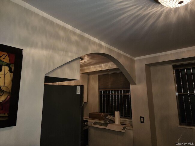 Photo - 61-15 98th St Unit 12L