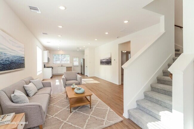Photo - 1934 Ballesteros St