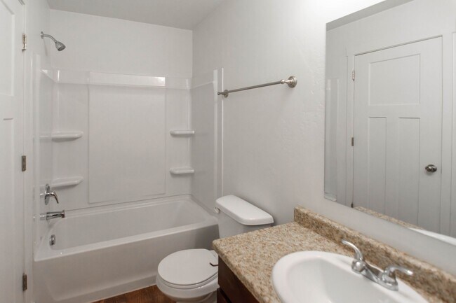 Photo - *Tucker Row in Vineyard