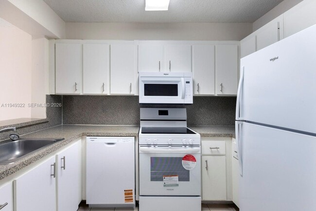 Photo - 2660 SW 37th Ave Unit 308
