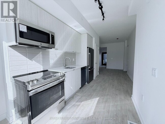 Photo - 168 Clonmore Dr