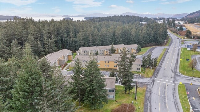 Photo - 2610 Mill Bay Rd