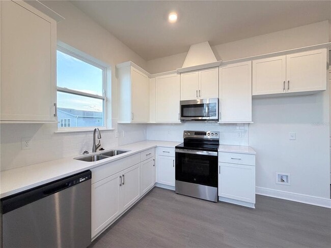 Photo - 10106 FIDLEY Aly