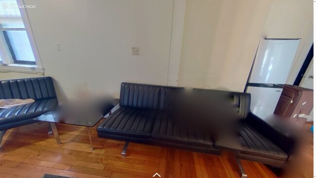 Photo - 54 Queensberry St