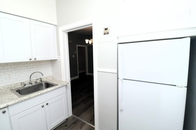 Photo - 56-58 N Nice St Unidad 1L