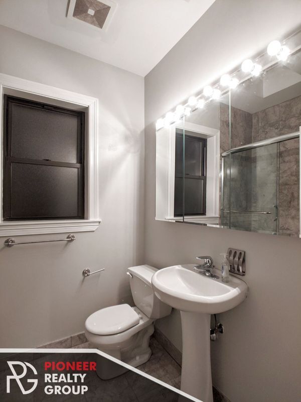 Photo - 622 W Roscoe St Unit 3B