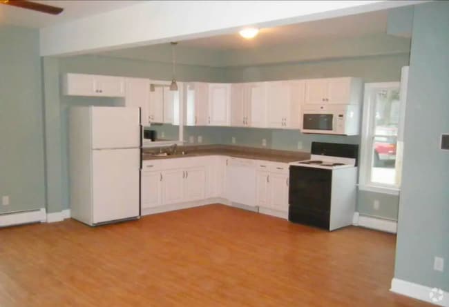 Building Photo - 90 Spring St Unit 201 Rental