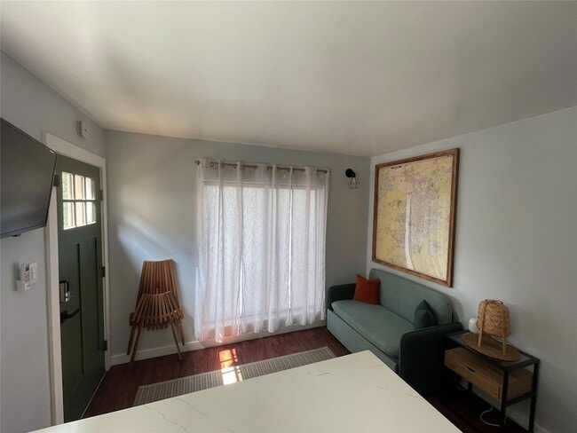 Photo - 1023 Nile St