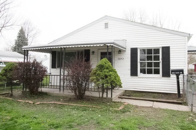 Building Photo - 3652 Dixie Dr