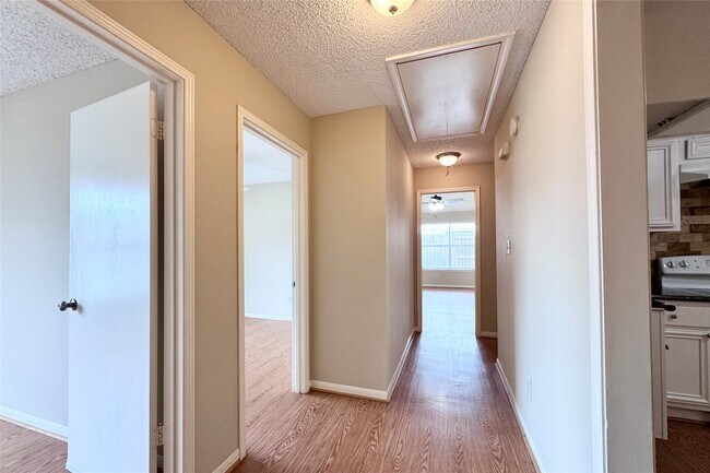 Photo - 3511 Palm Grove Dr
