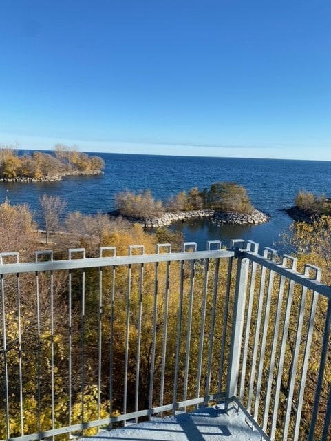 Photo - Waterfront 2 Bedroom Beautifully Renovated Unit Unité 44