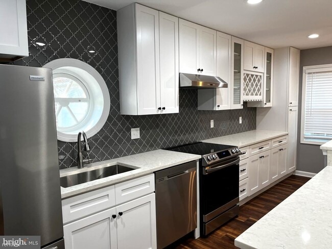 Photo - 2 br, 2 bath Condo - 4401 Arlington Boulevard