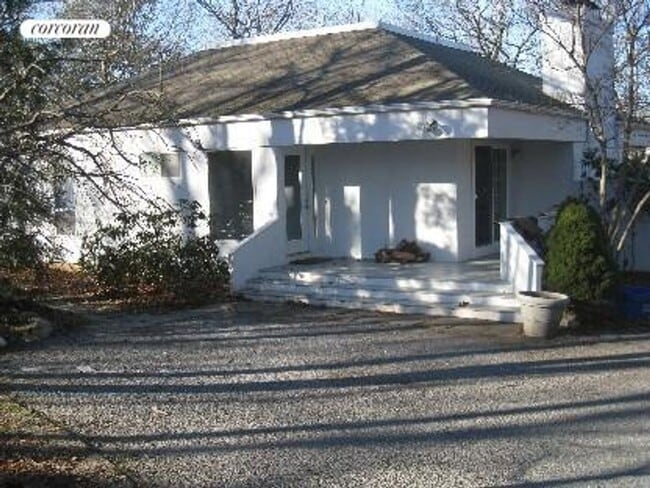 Building Photo - 32 Jonathan Dr Rental